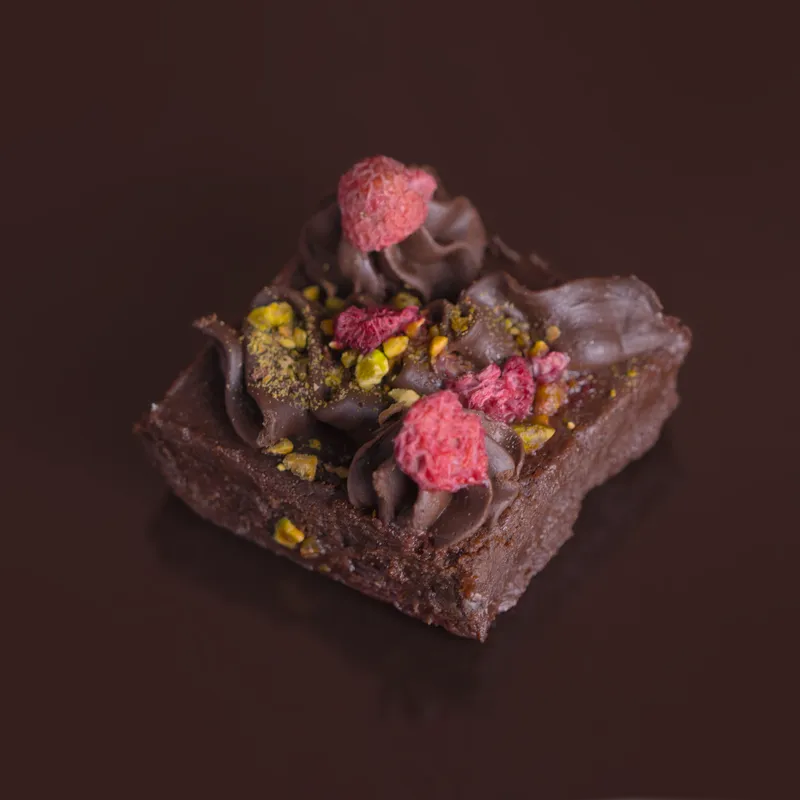 Brownie con Ganache Frambuesas y Pistacho Brownie con Ganache Frambuesas y Pistacho