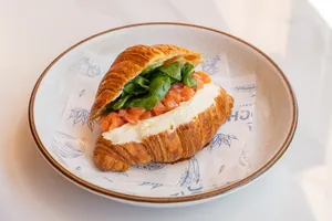 Croissant Salmón