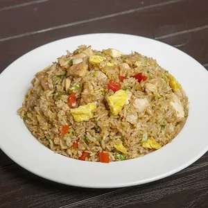 Arroz chaufa pollo + jugo chico - Simón Bolívar