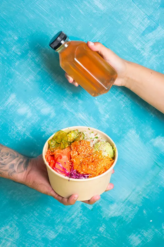 Arma tu poke nui + bebida