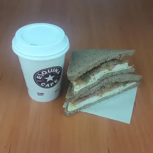 Integral pollo napolitano con cafe mediano