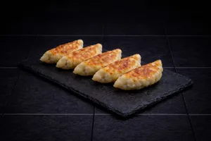 Gyoza De Pollo Fritas (5 unidades)
