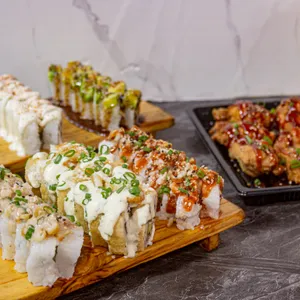 Sushi Box 48 Makis