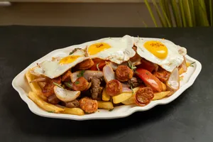 Chorrillana de Lomo Saltado
