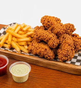 Alitas Con Papas Fritas 6 Unidades