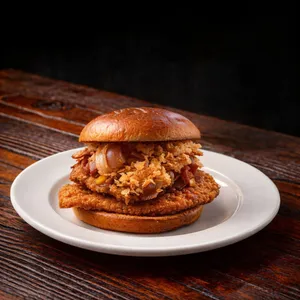 Sandwich Milanesa Bacon Cheddar Chicken