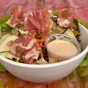 Ensalada Prosciutto Pera