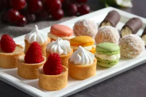 Pastelitos finos surtidos 20un