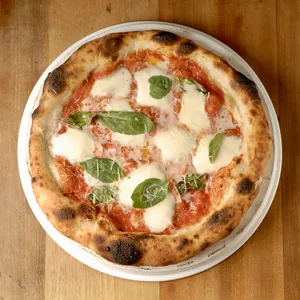 Pizza Margarita 2X1