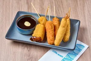 Combo Kushiague – 6 Brochetas Empanizadas de Queso, Camarón y Cangrejo