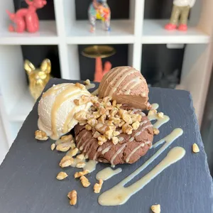 Galleton de Chocolate con chips  con helado