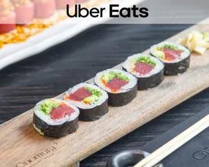 Salmón Avocado (Rollo)