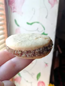 Alfajor de maicena manjar nuez