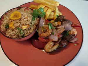 Lomo Saltado Del Inka