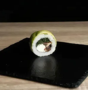10 cortes champiñón/queso crema/cebollín (env palta)