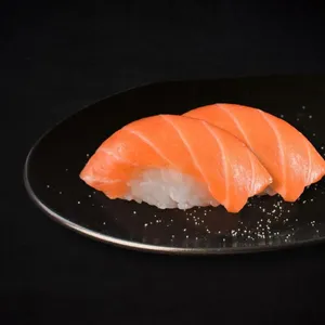 Nigiri de Salmón
