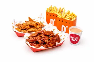 Pack 10 tenders (2 sabores a eleccion) + 2 papas + 3 dips