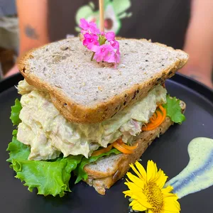 Sándwich atún cremoso - 39 g proteína