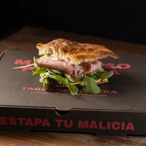 Focaccia de pastrami