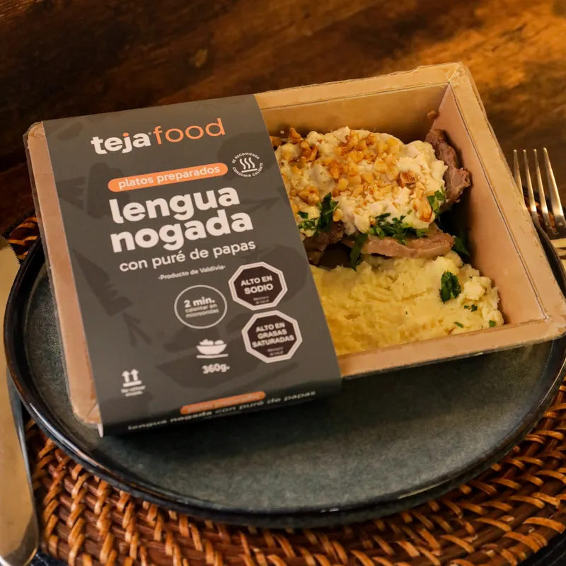 Lengua nogada con pure Lengua nogada con pure