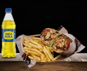 Combo Shawarma de Pollo más bebida y más papas fritas
