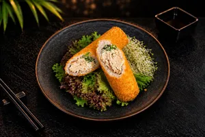 Hand Roll Pollo