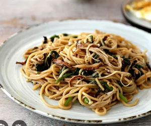 Shitake Yakisoba (Vegano)