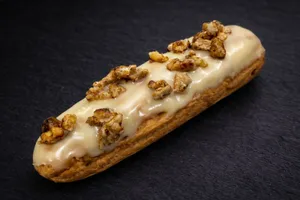 Éclair Vainilla & Nueces Caramelizadas