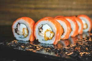 Roll Torfurai en Salmon