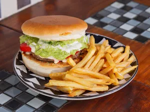 Burger a elección + papas