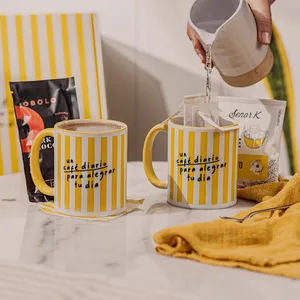 Café de grano y chocolate caliente