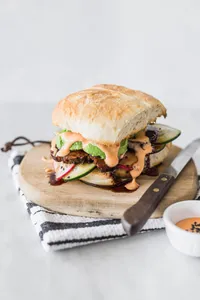 Sándwich de lomo de cerdo