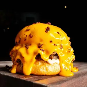 DOUBLE MESSY BURGER
