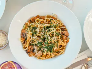 Fetuccini con Champiñones a la Crema