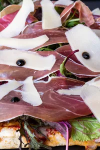 Prosciutto y Arúgula