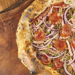 Pizza Bianca Carnivori
