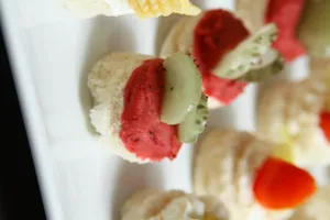 Surtidos de canapé doble molde 25un