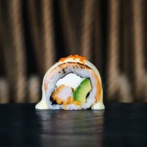 Masago Acevichado Roll