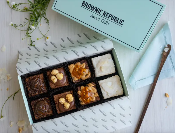 Classic 8 brownie box