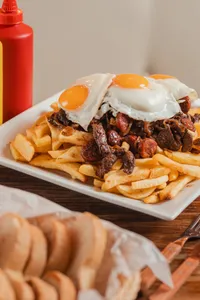 Chorrillana tradicional