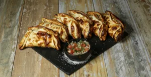 6 empanadas medianas