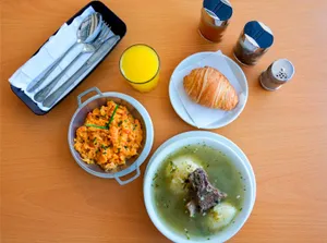 Combo de caldo de costilla