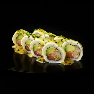 Sake Ebi Avocado Mara Maki