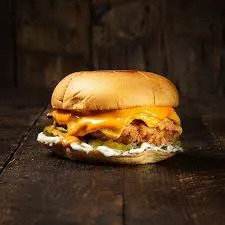 SANDWICH TIFY + PAPAS Y BEBIDA