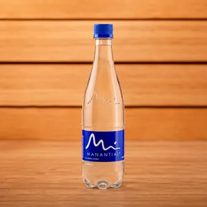 Agua sin gas