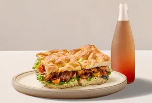 Panino Porchetta BBQ + soda