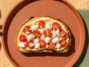 Tostada de Hummus
