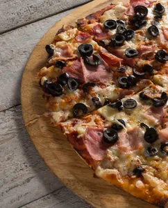 (Aceituna negra+ Jamon + Tomate )Familiar