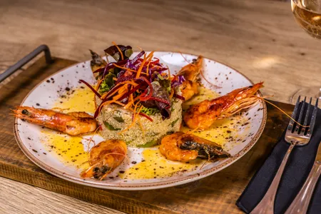Quínoa & Shrimp Salad