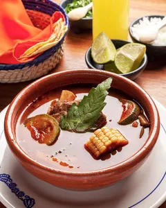 Media Orden de Mole de Olla de Res